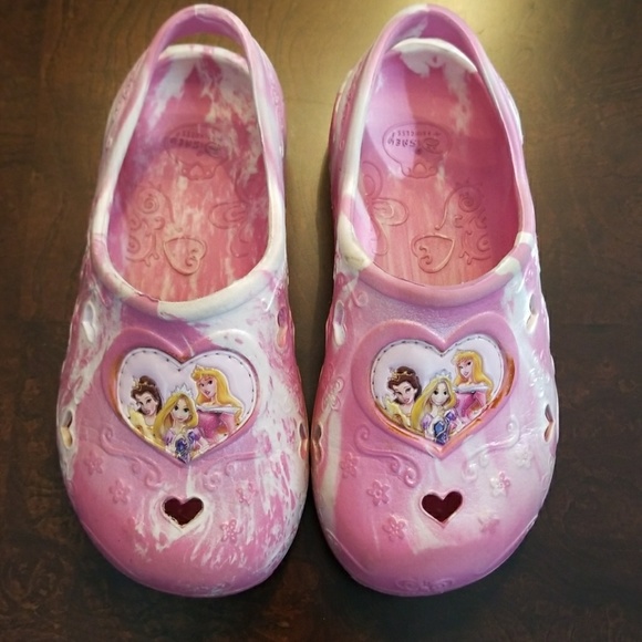 disney water shoes